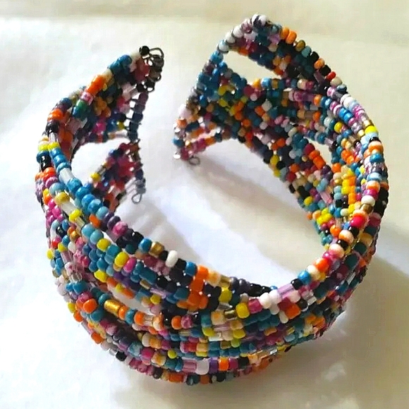 NEW Lot of 2 Women Fashion Bangle Bracelets. Knot Design. Seed Beads. - Picture 9 of 12